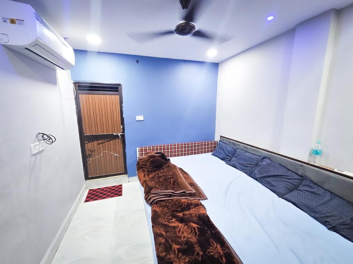 Hotel Ramghat View Ujjain Extérieur photo